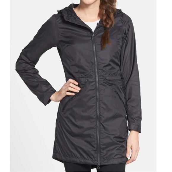 The North Face Womens packable Rissy Jacket Hooded  Water Repellent Rain Sz M - Picture 1 of 11